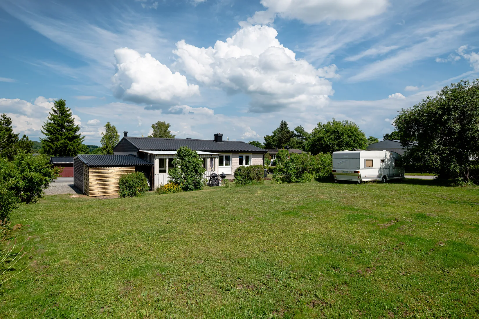 Villa, Korsbacksvägen 15, Björnlunda tätort, Gnesta