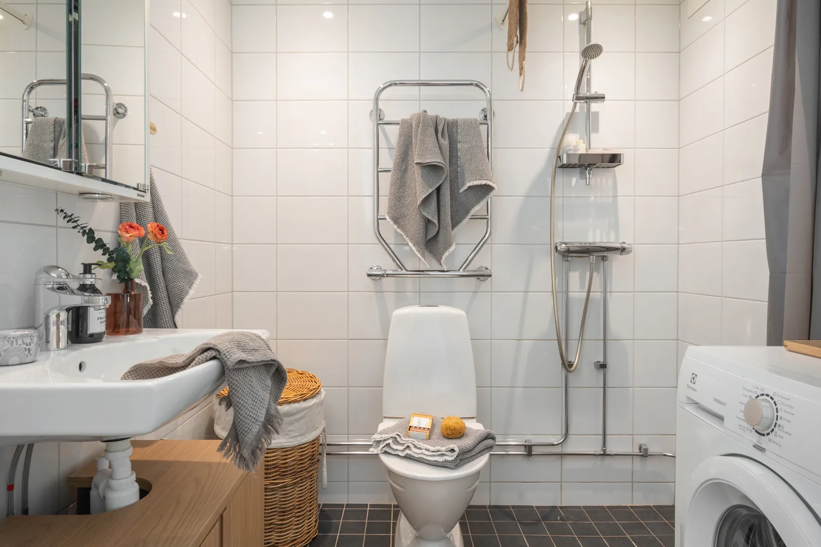 Bostadsrätt, Svandammsvägen 17B, Midsommarkransen, Stockholm