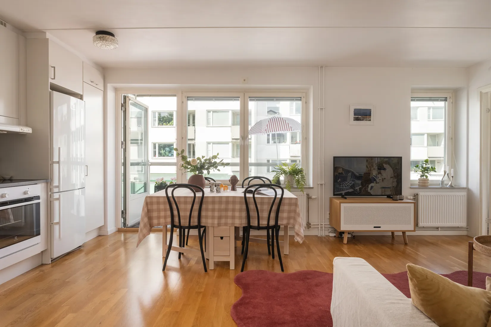 Bostadsrätt, Svandammsvägen 17B, Midsommarkransen, Stockholm