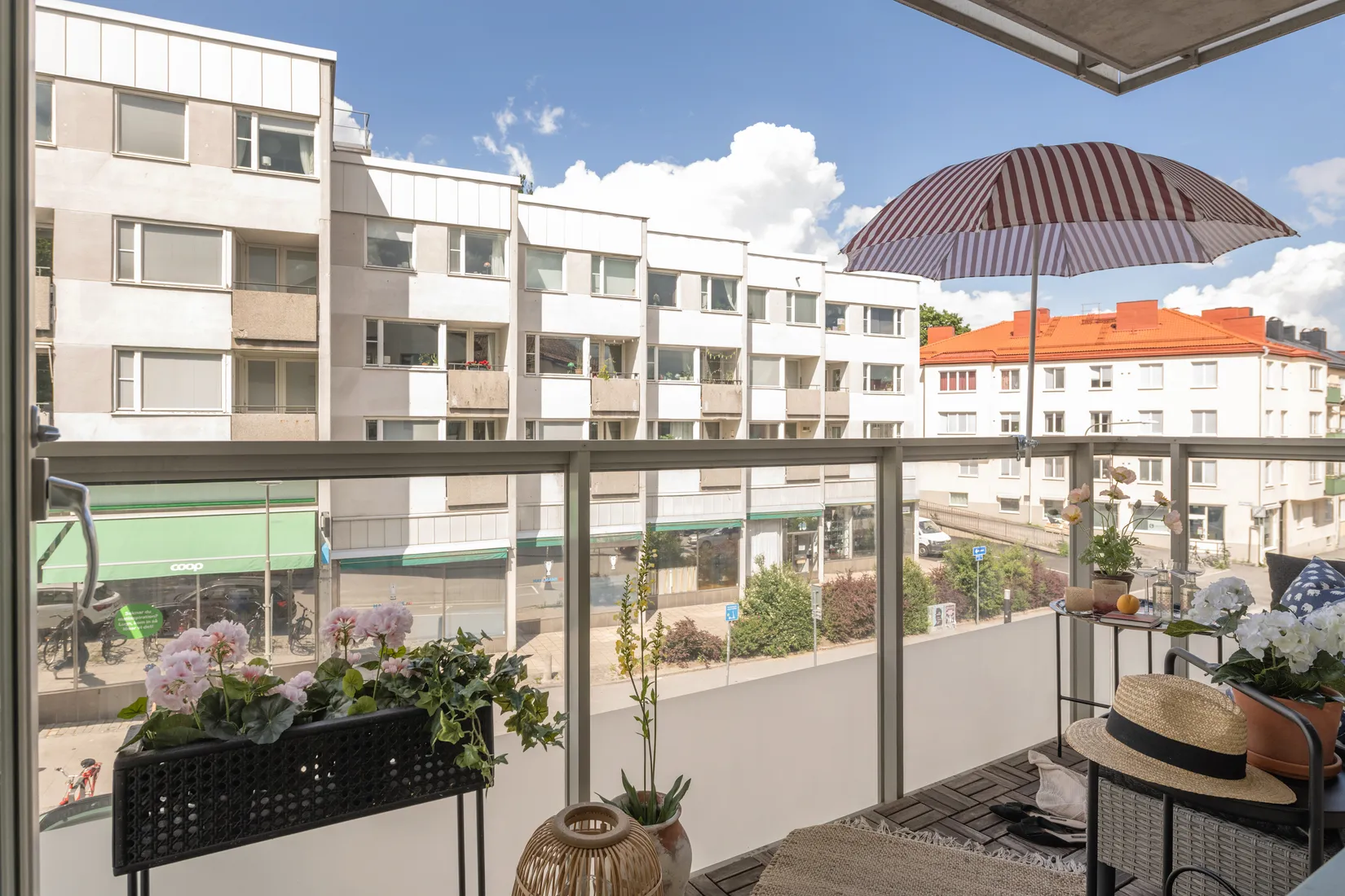 Bostadsrätt, Svandammsvägen 17B, Midsommarkransen, Stockholm