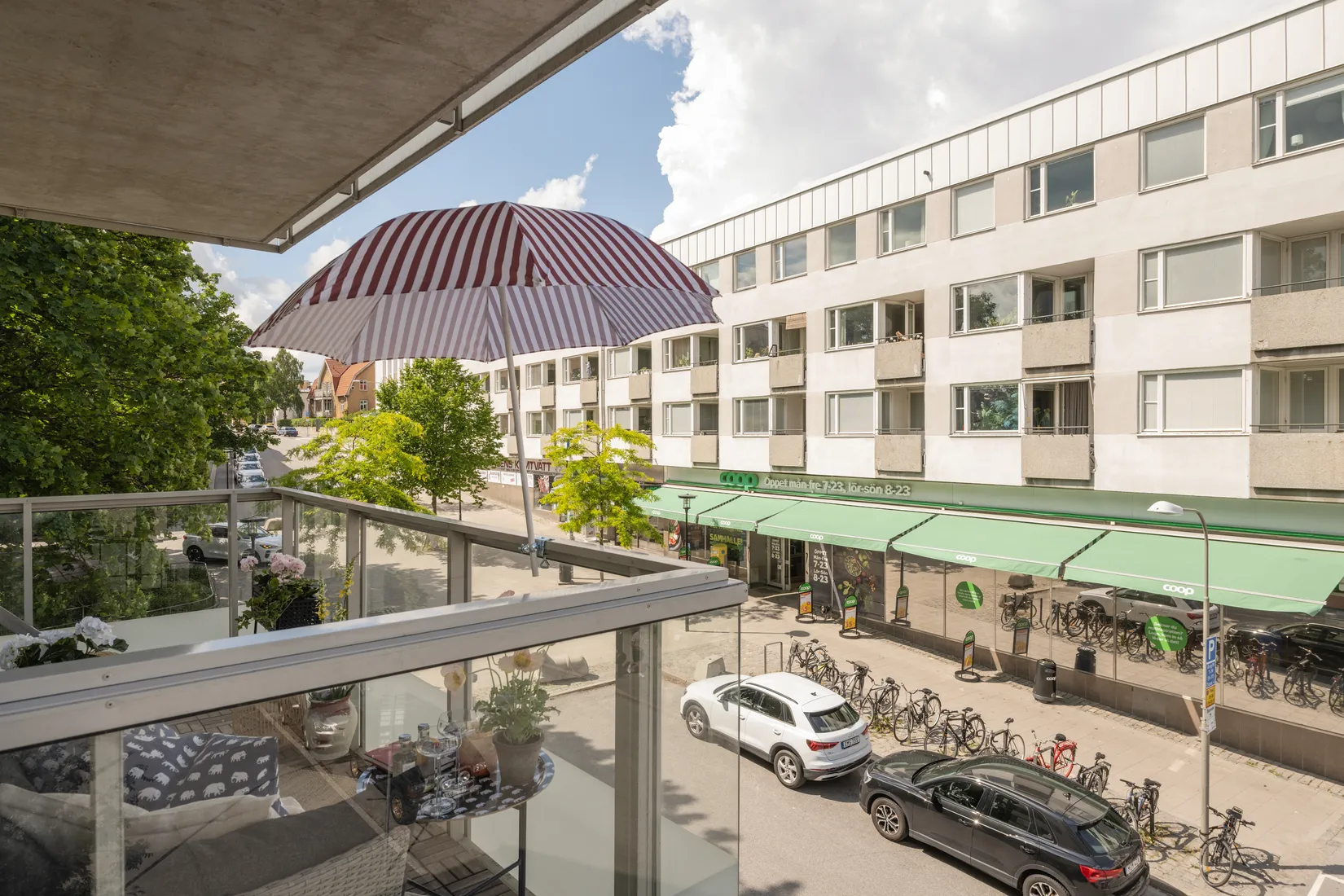 Bostadsrätt, Svandammsvägen 17B, Midsommarkransen, Stockholm
