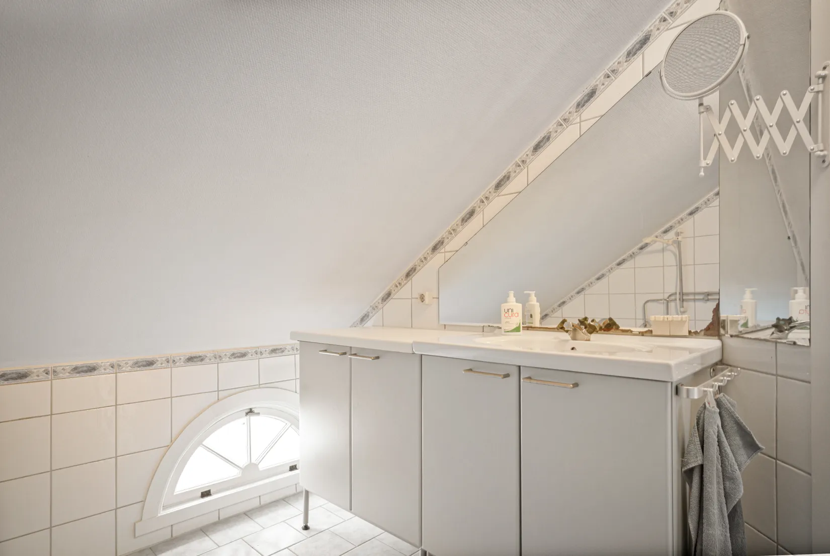 Radhus, Kungälvsgatan 27, Bagaregården, Göteborg