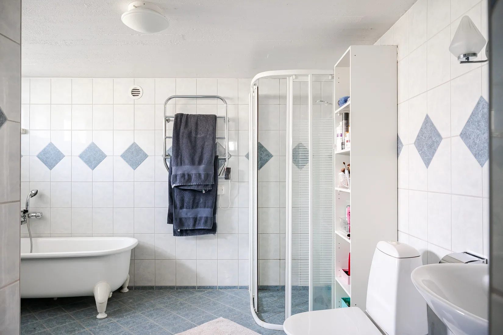 Villa, Solhemsgatan 3, Osby - Centralt, Osby