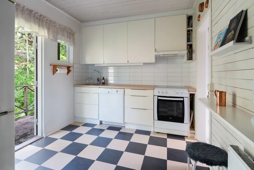 Fritidshus, Svarttjärnsvägen 5, Ingarö Enkärret, Värmdö
