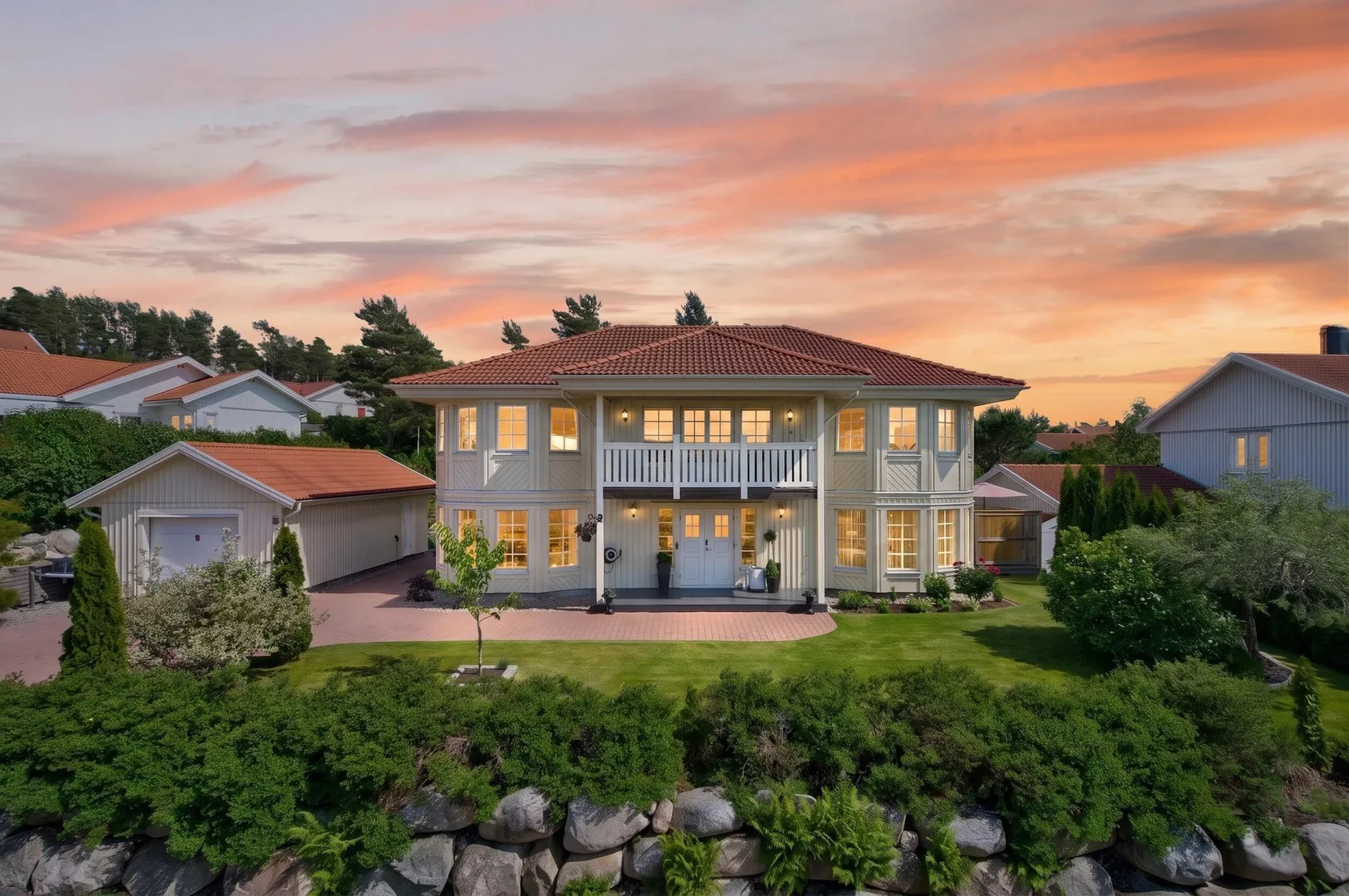 Villa, Fornminnesvägen 8, Strömstad