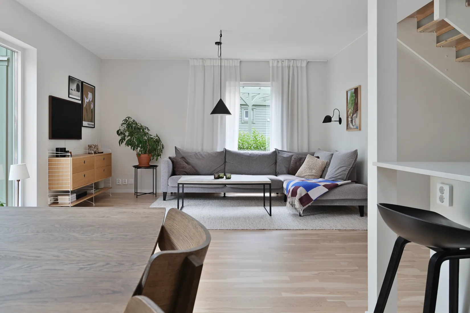 Villa, Årtaslingan 5, Wijk Oppgård, Upplands Väsby