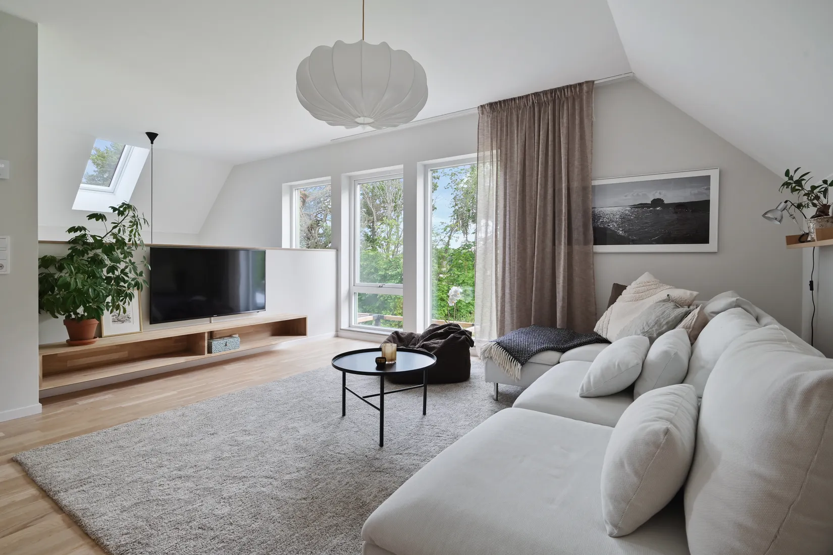 Villa, Årtaslingan 5, Wijk Oppgård, Upplands Väsby