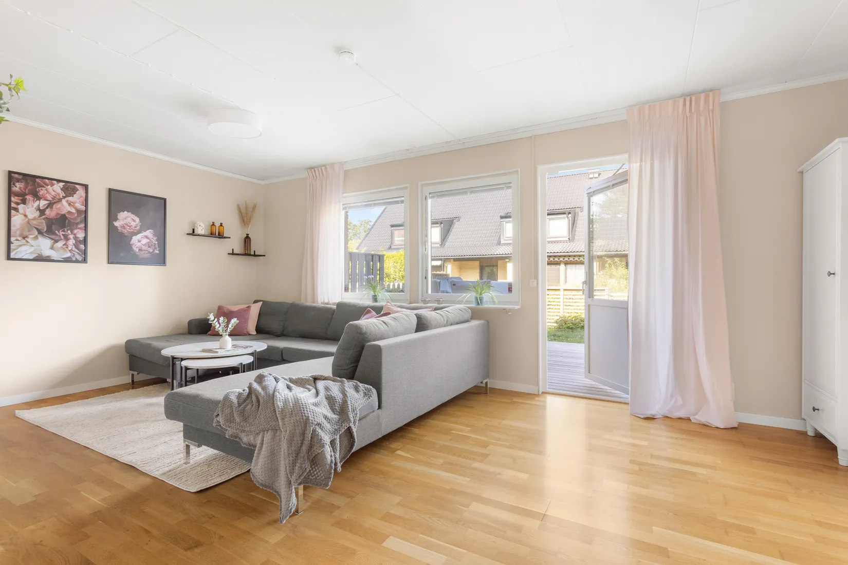 Radhus, Stora björnens gränd 63, Skälby, Järfälla