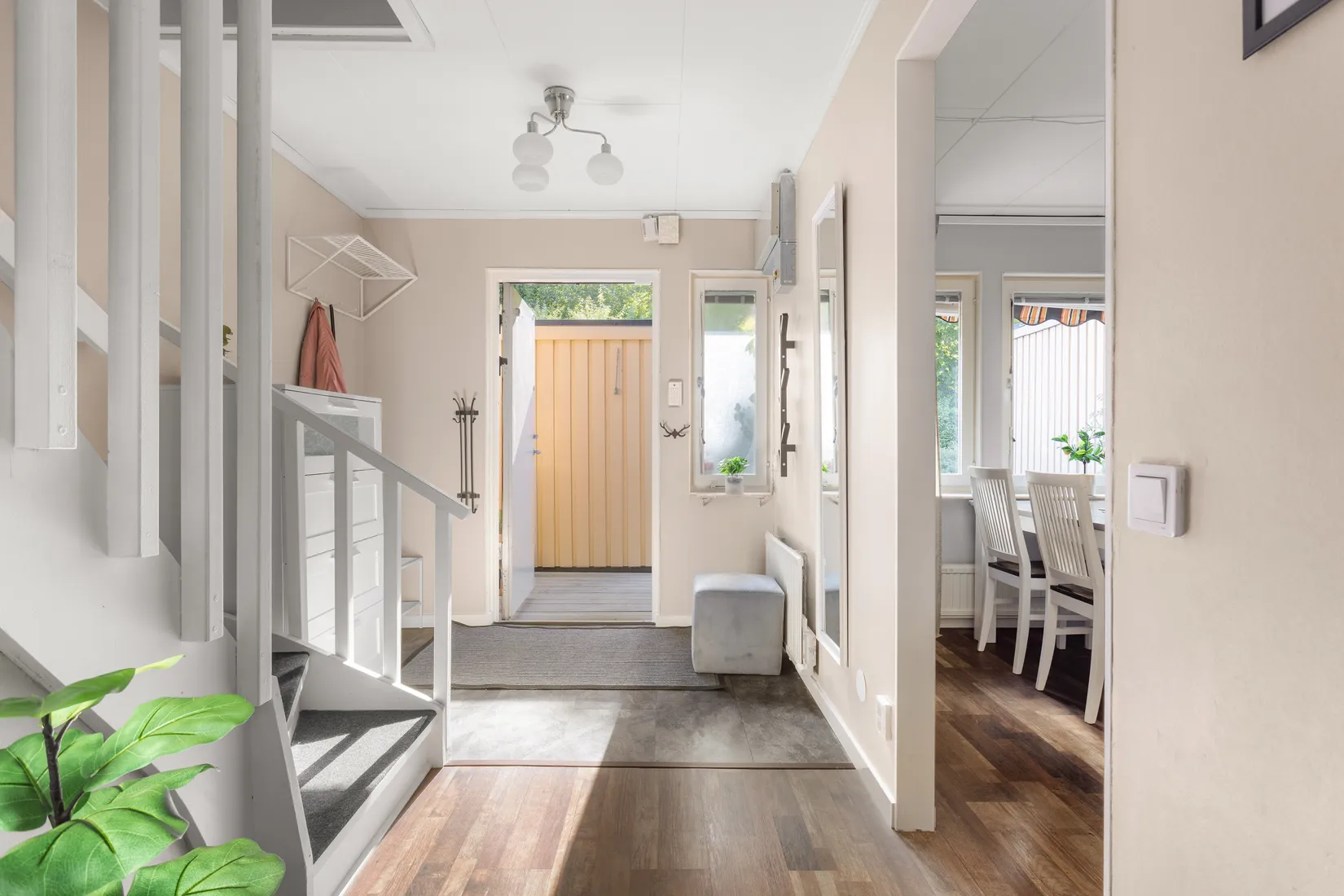 Radhus, Stora björnens gränd 63, Skälby, Järfälla