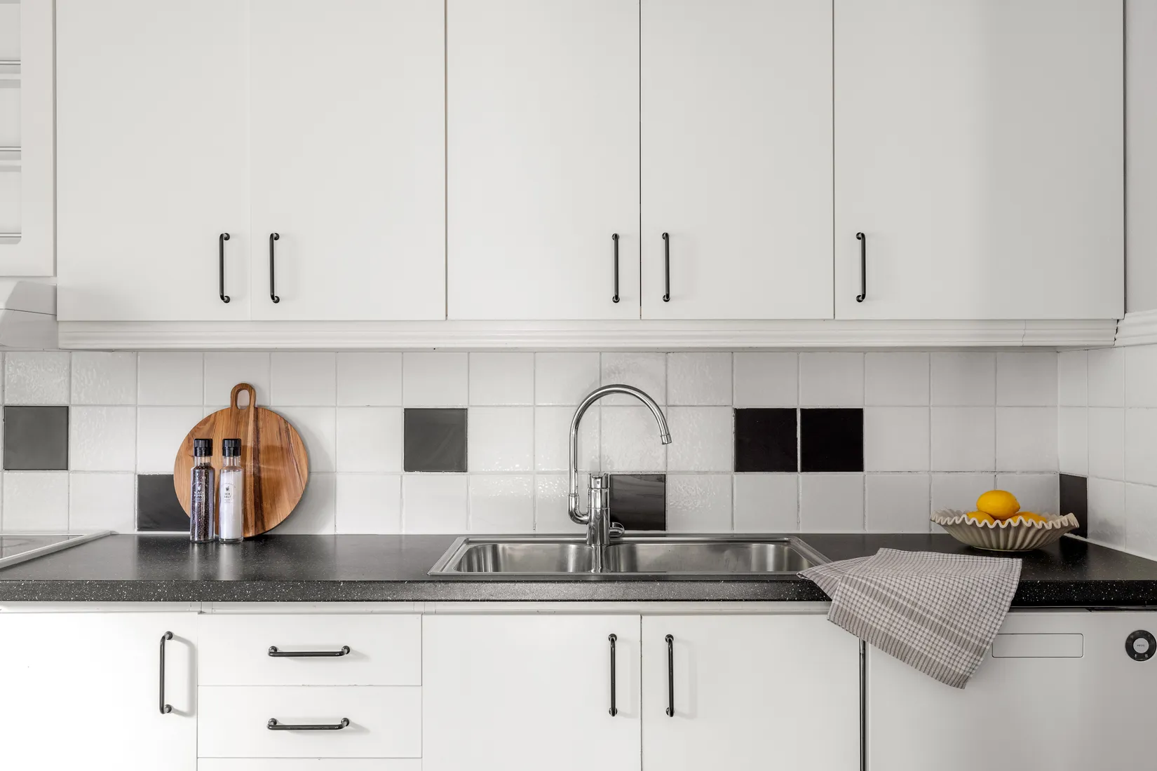 Radhus, Stora björnens gränd 63, Skälby, Järfälla