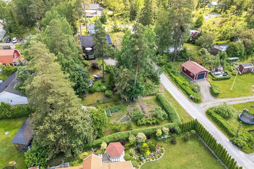 Villa, Riddarvägen 6, Botkyrka