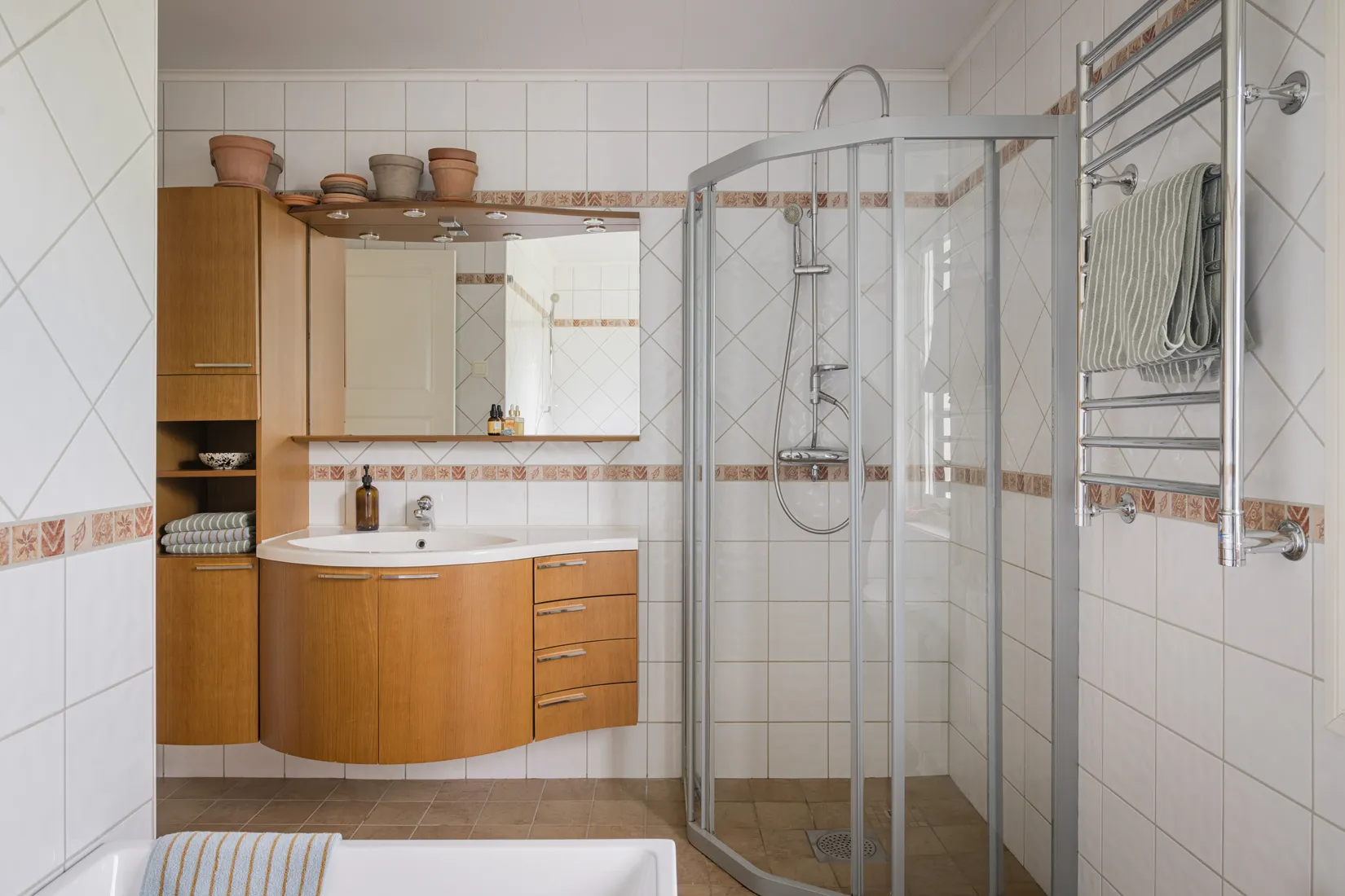 Bostadsrätt, Radhus, Stavsjövägen 60B, Örby, Stockholm