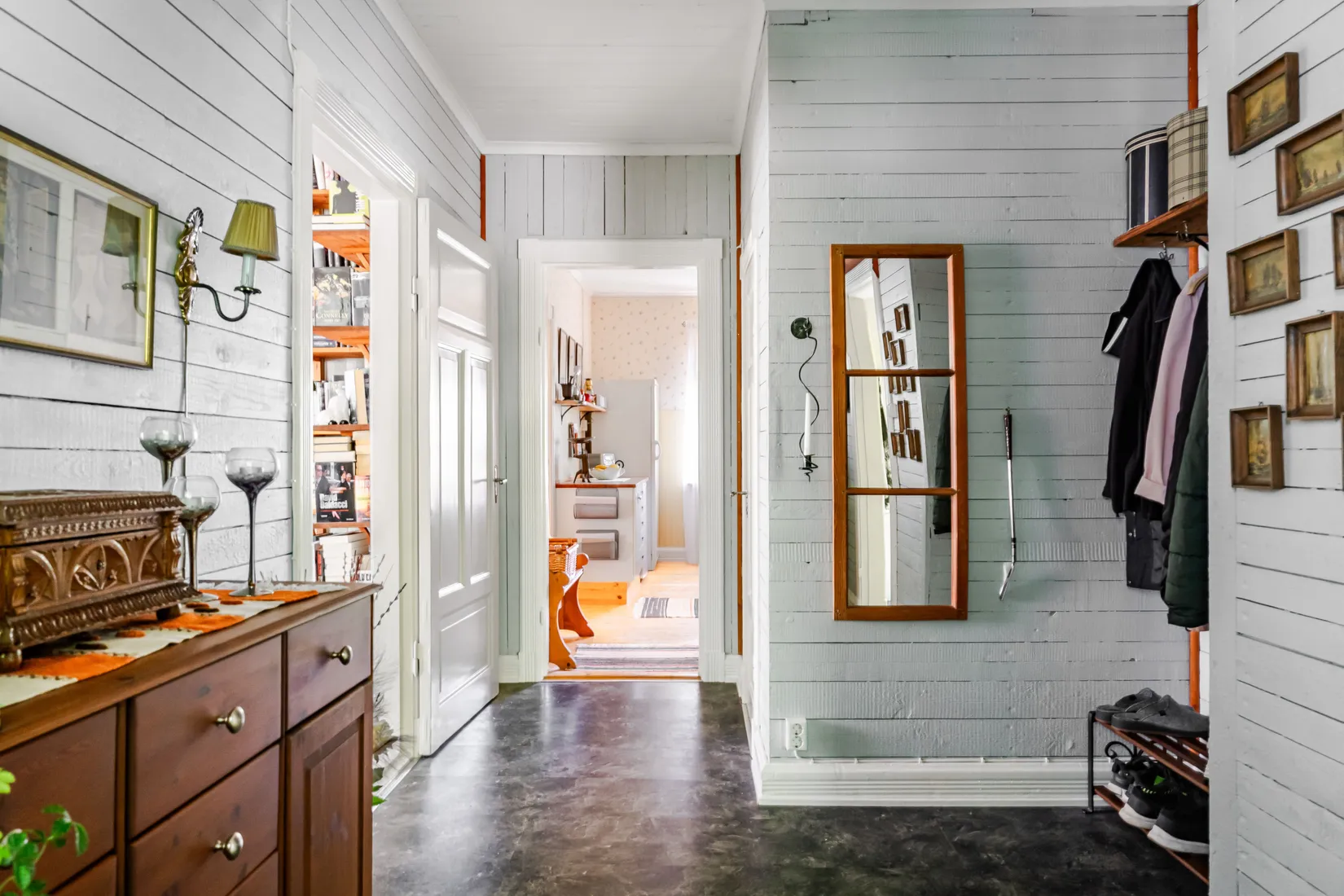 Villa, Västra Grevilligatan 4, Nyestan, Mariestad