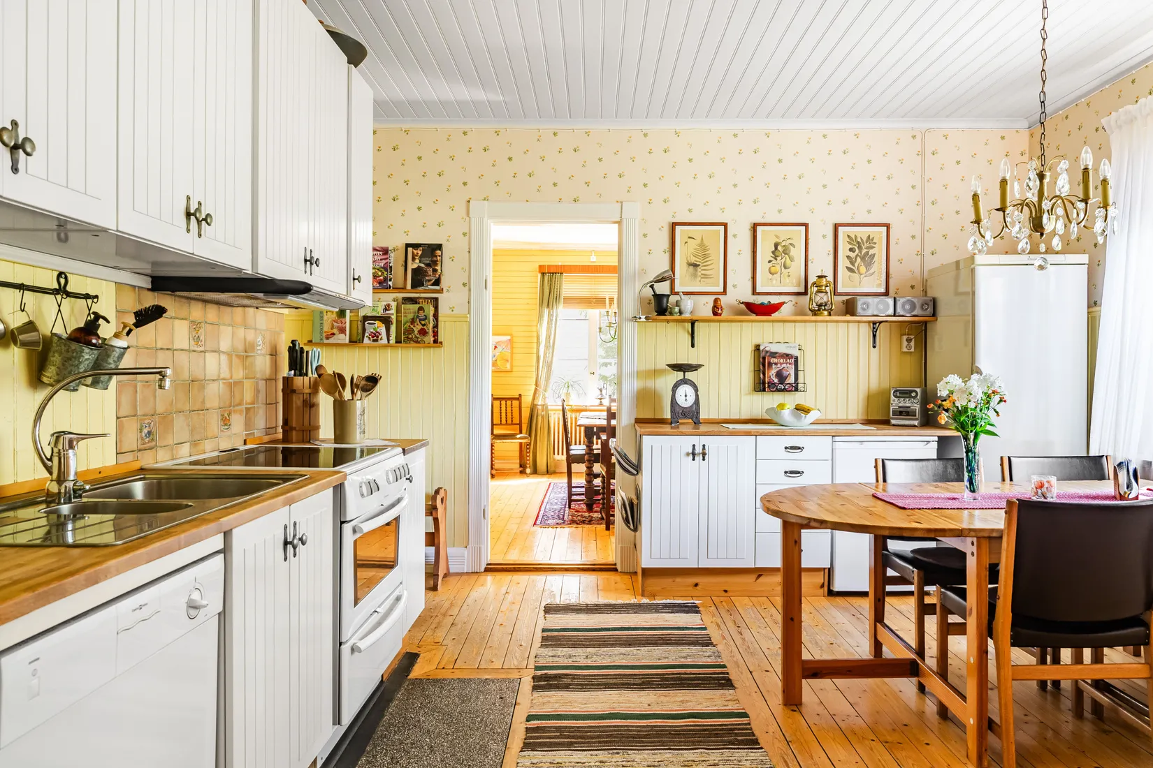 Villa, Västra Grevilligatan 4, Nyestan, Mariestad