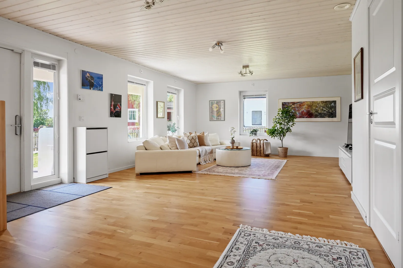 Villa, Solvägen 12, Folkparksområdet, Upplands Väsby