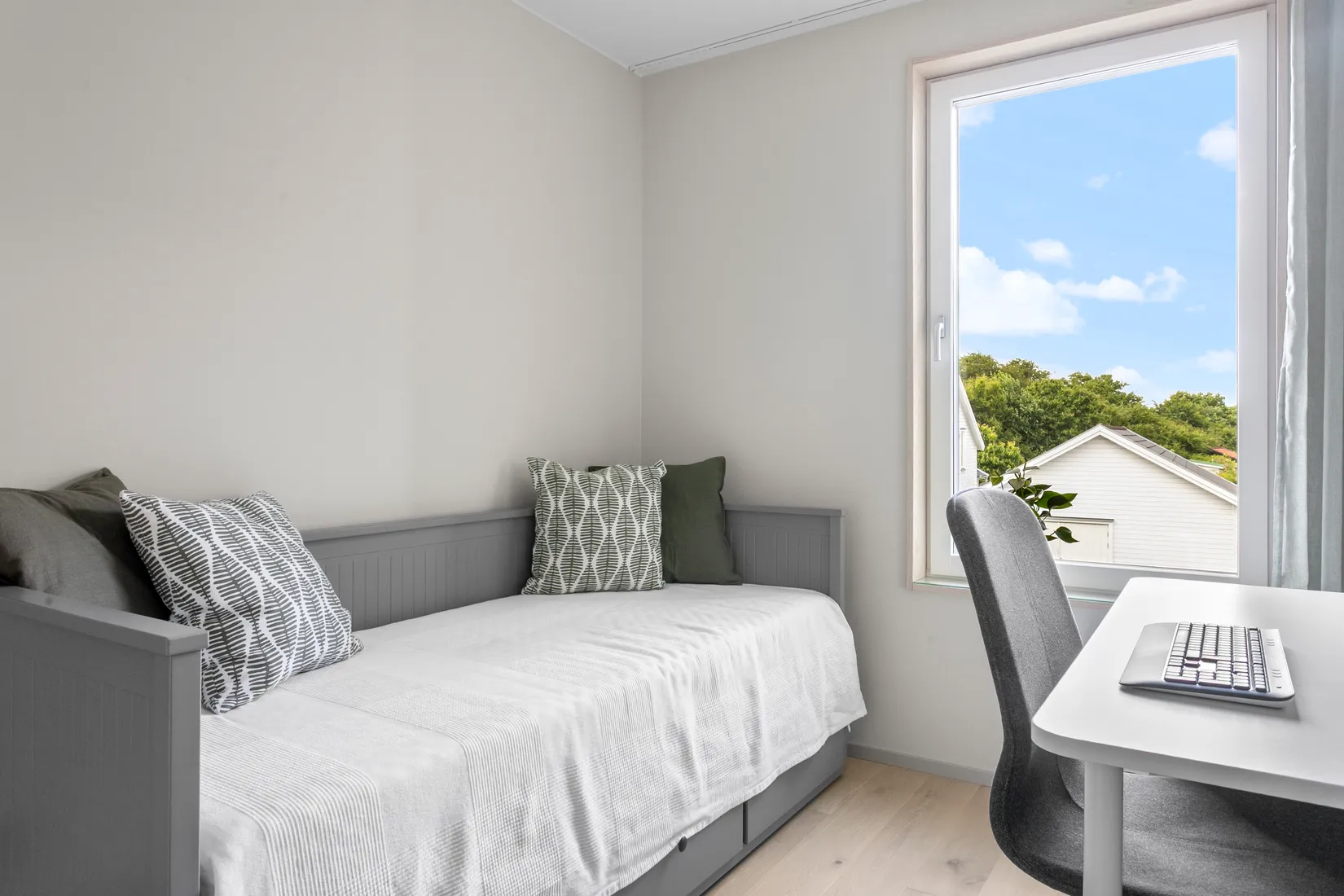 Villa, Radhus, Kyrkogårdsvägen 5E, Oskarsdal, Varberg