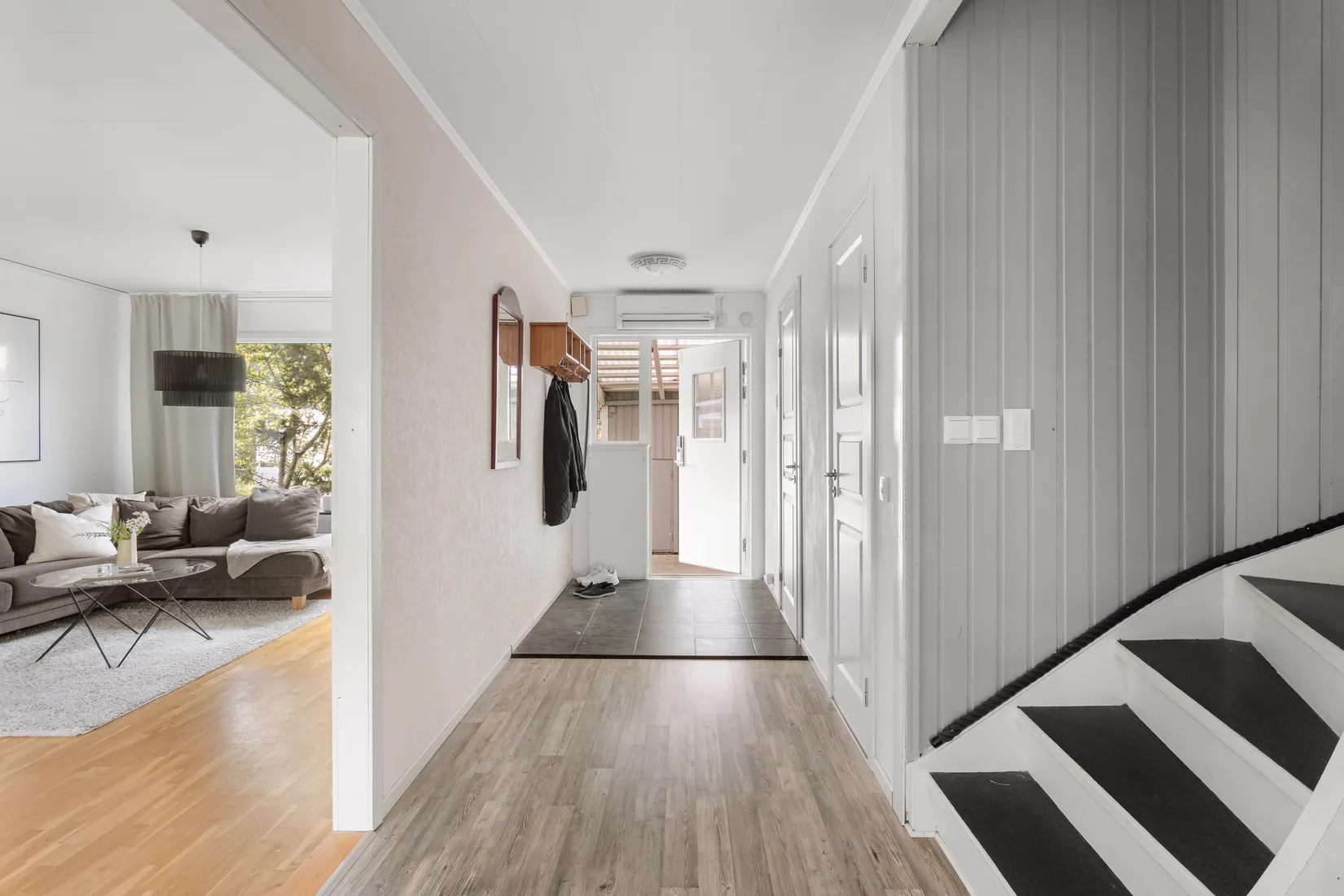 Radhus, Högbyvägen 147, Viksjö, Järfälla