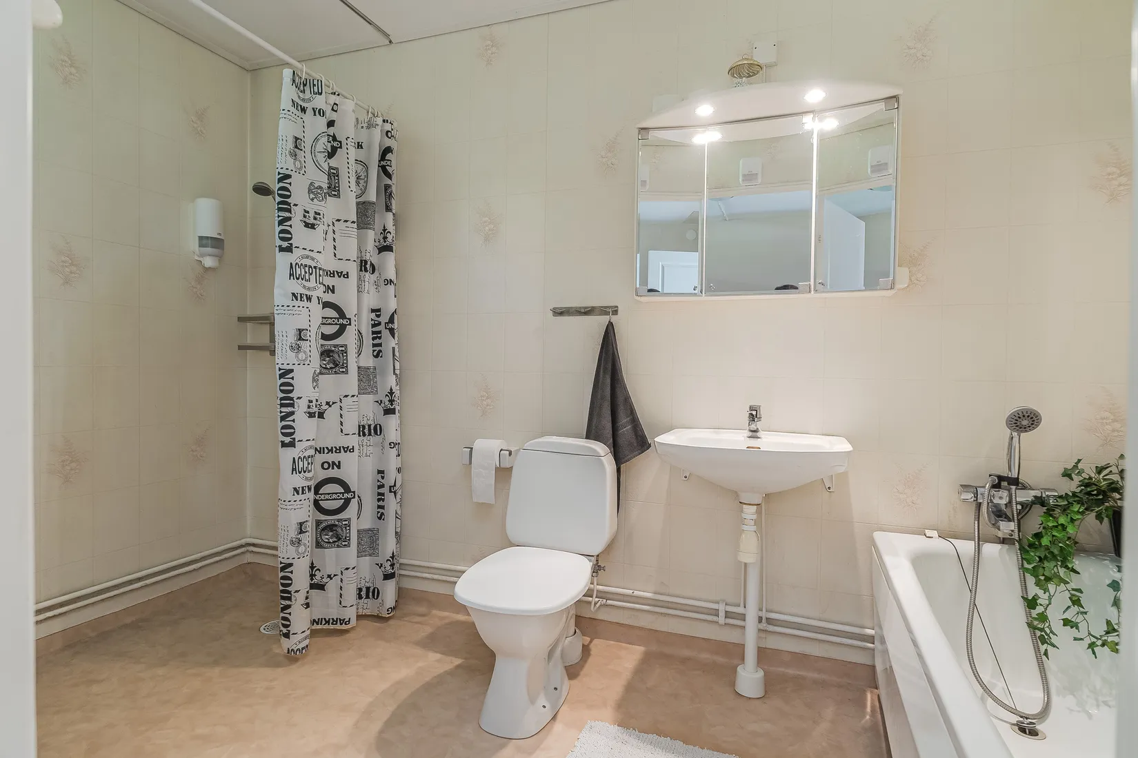 Villa, Radhus, Ridvägen 30, Österro, Sundsvall