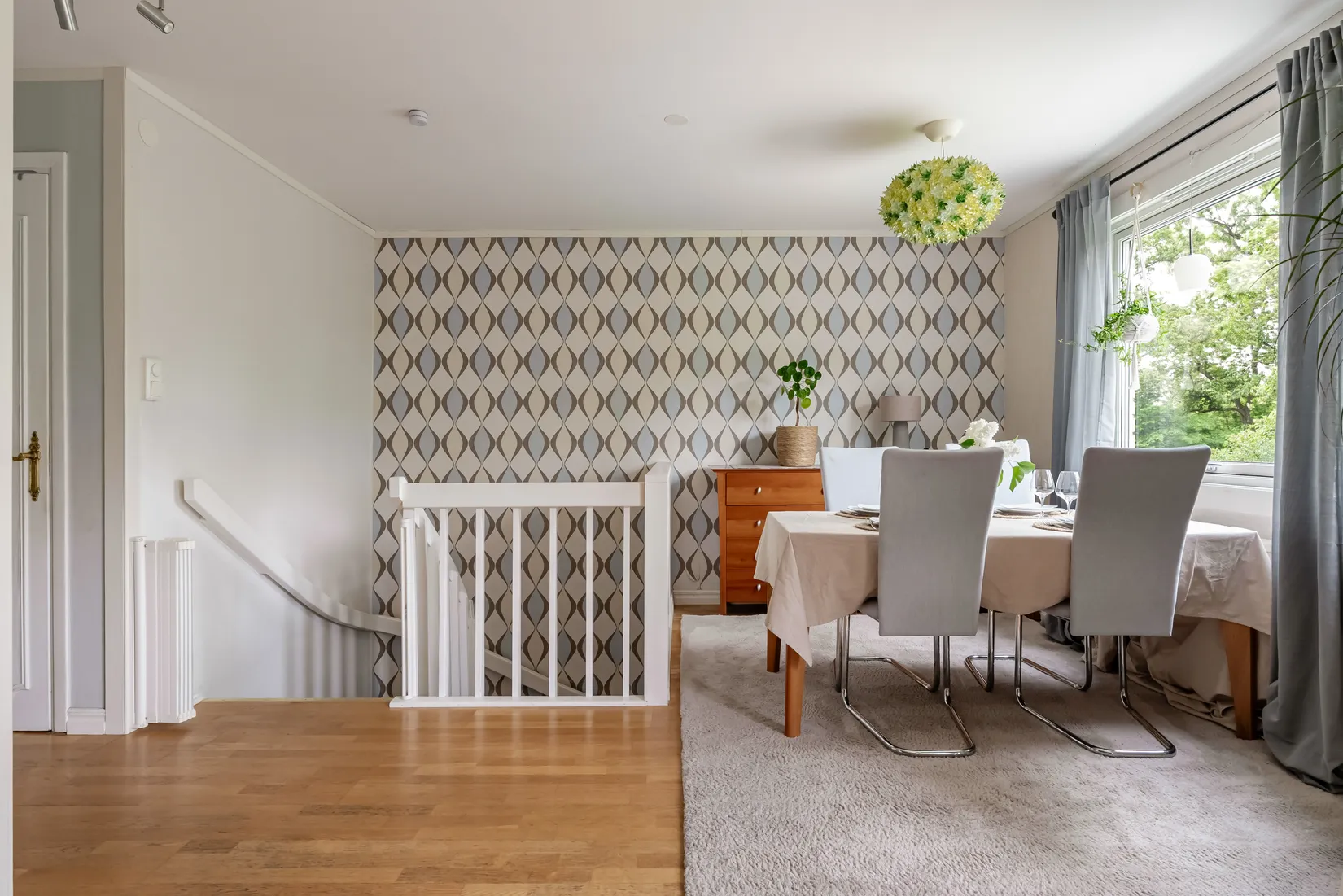 Villa, Radhus, Yrkesvägen 77, Snättringe, Huddinge