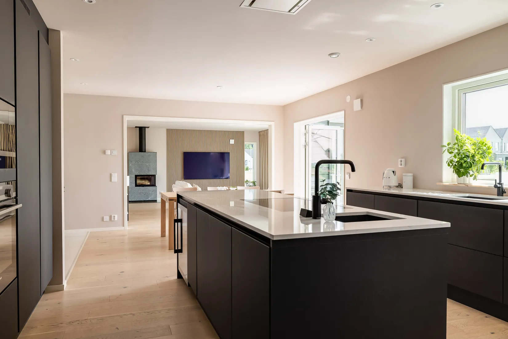 Villa, Mandelblomsgatan 7, Gröna Sörby, Kumla