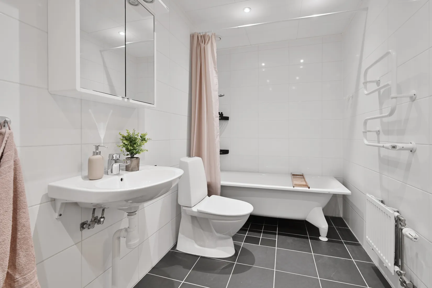 Bostadsrätt, Fänriksvägen 7, Barkarbystaden, Järfälla