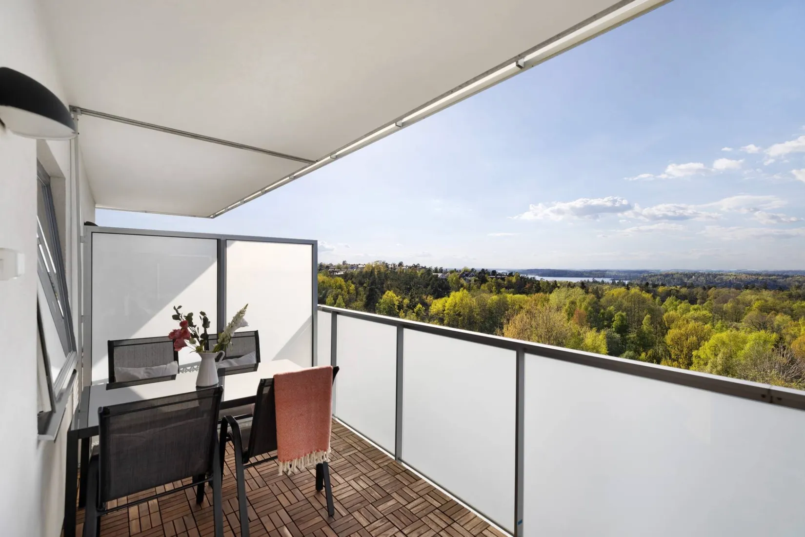 Bostadsrätt, Ekholmsvägen 303, Skärholmen, Stockholm