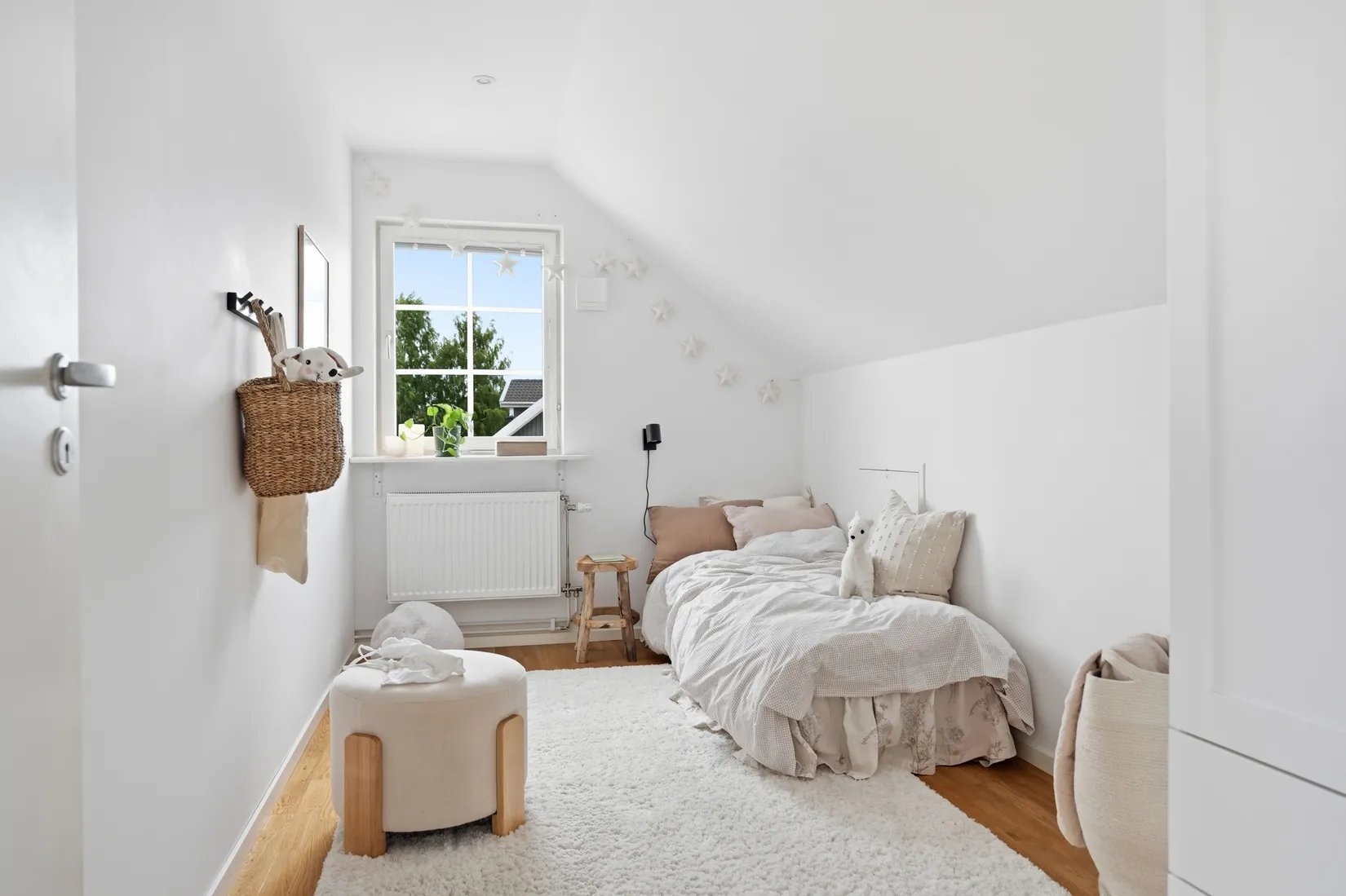 Villa, Backsippsvägen 5, Lövstalöt, Uppsala