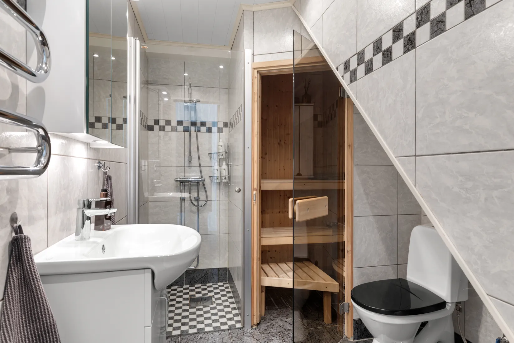 Radhus, Forellvägen 21, Centrala Tyresö, Tyresö