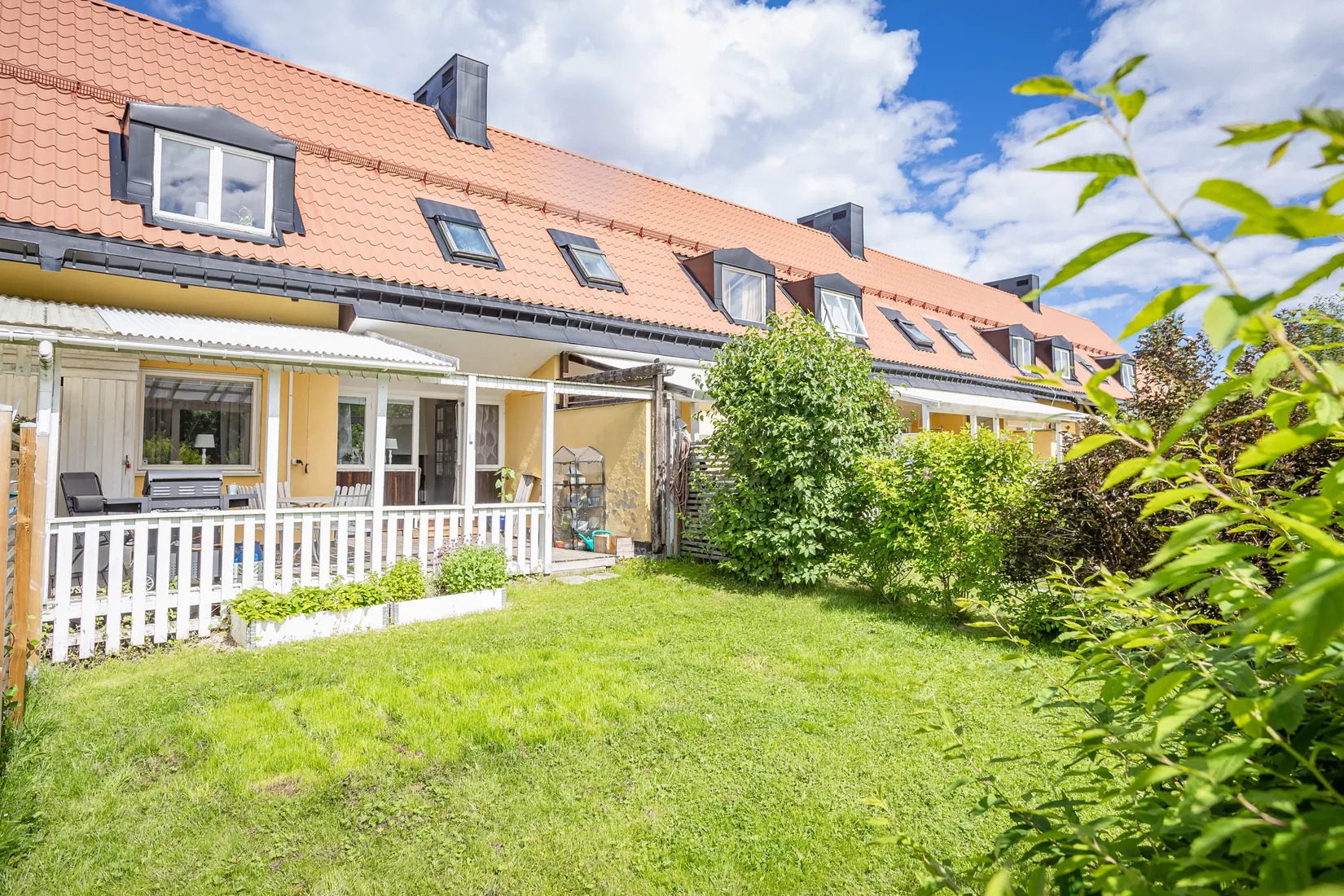 Radhus, Hällevägen 11F, Hemmanet, Sundsvall
