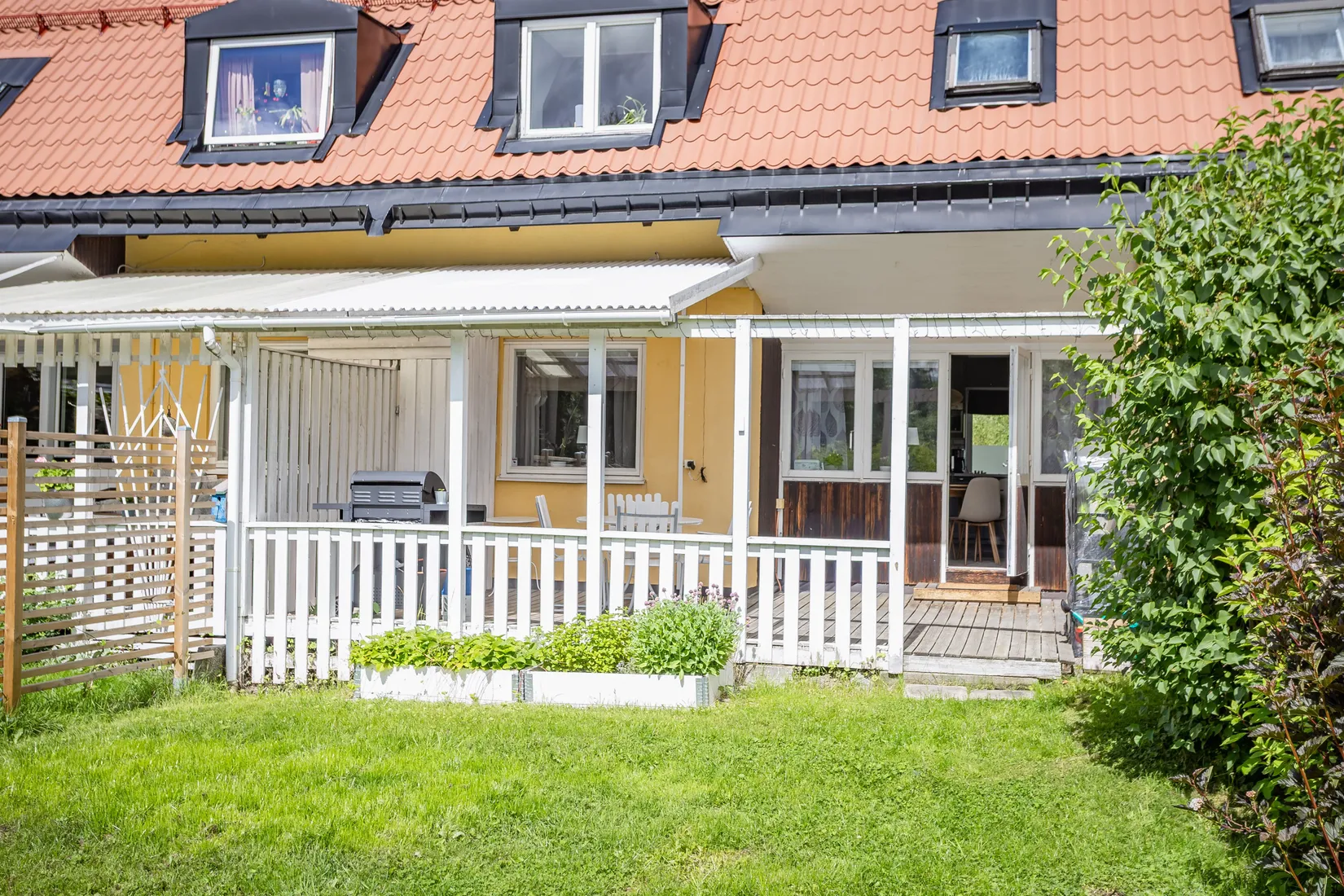 Radhus, Hällevägen 11F, Hemmanet, Sundsvall