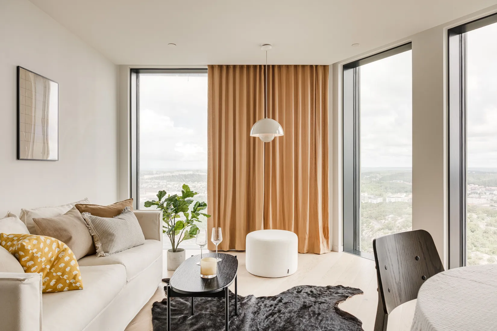 Bostadsrätt, Lodjursstråket 1 (Karlatornet Vån 45), Lindholmen, Göteborg