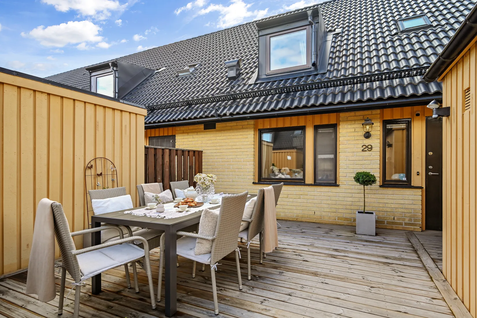 Bostadsrätt, Radhus, Stora Björnens Gränd 29, Skälby, Järfälla