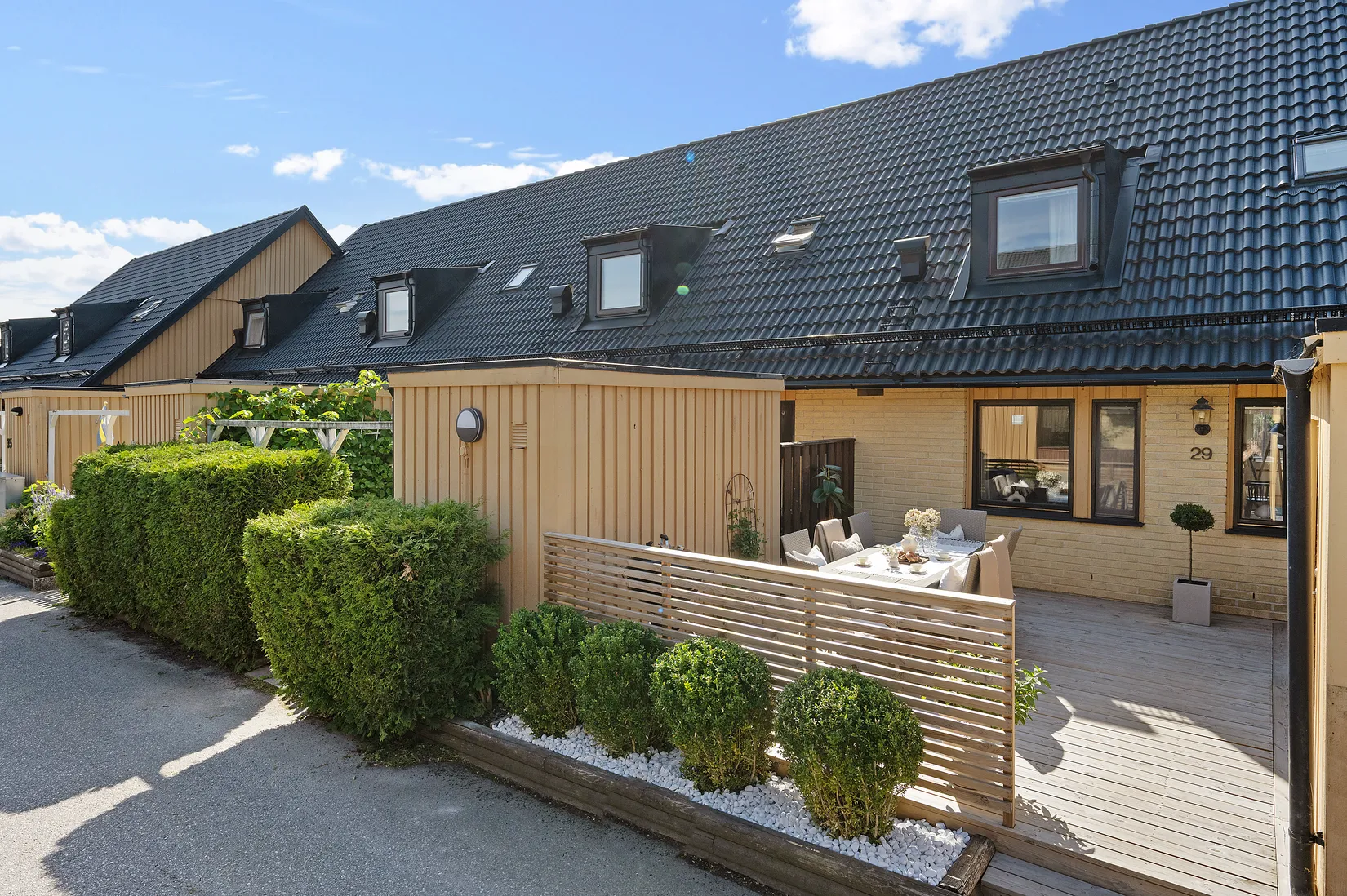 Radhus, Stora Björnens Gränd 29, Skälby, Järfälla