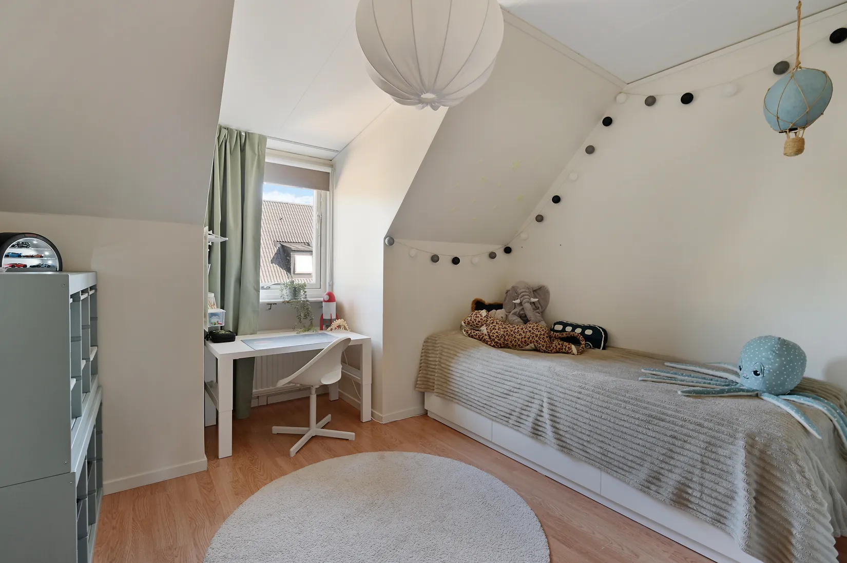 Radhus, Stora Björnens Gränd 29, Skälby, Järfälla