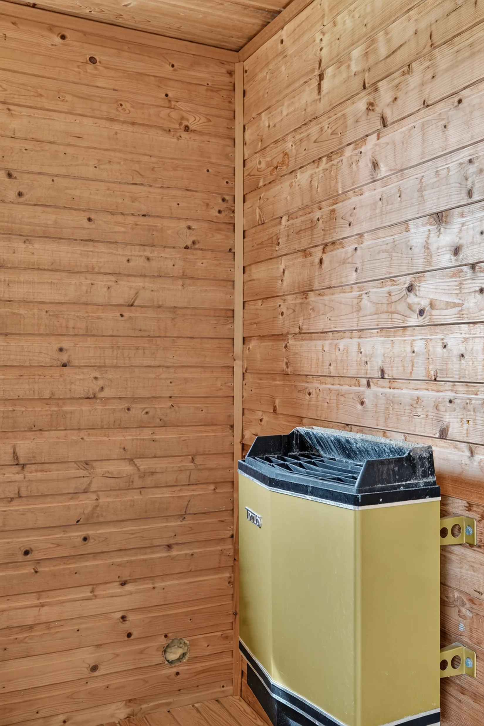 Villa, Bondgårdsgatan 16M, Kumla Centralt, Kumla
