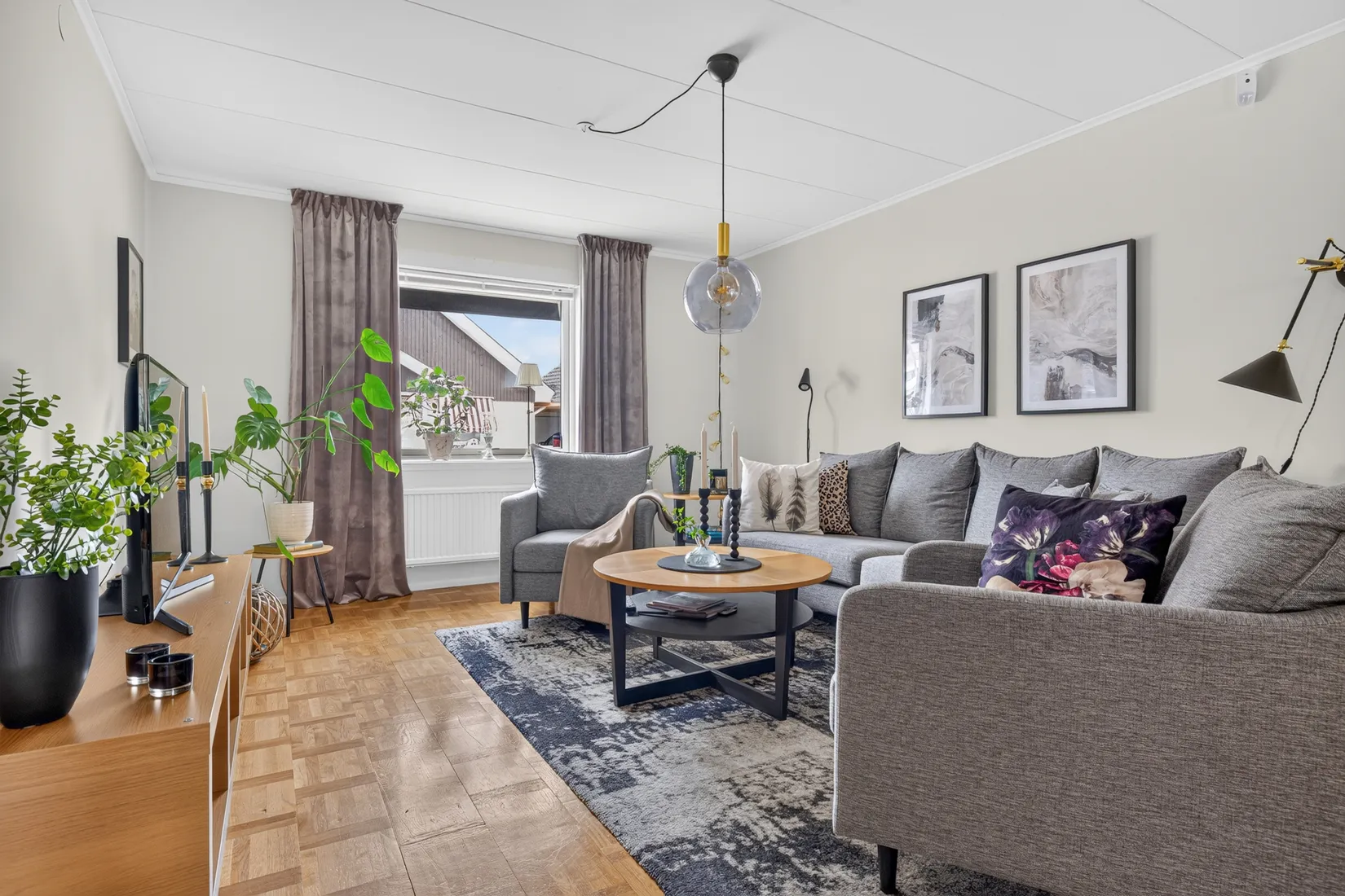 Villa, Bondgårdsgatan 16M, Kumla Centralt, Kumla