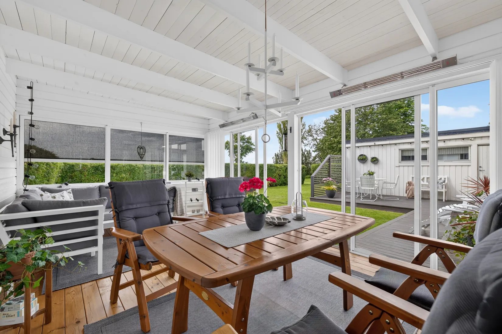 Villa, Bondgårdsgatan 16M, Kumla Centralt, Kumla