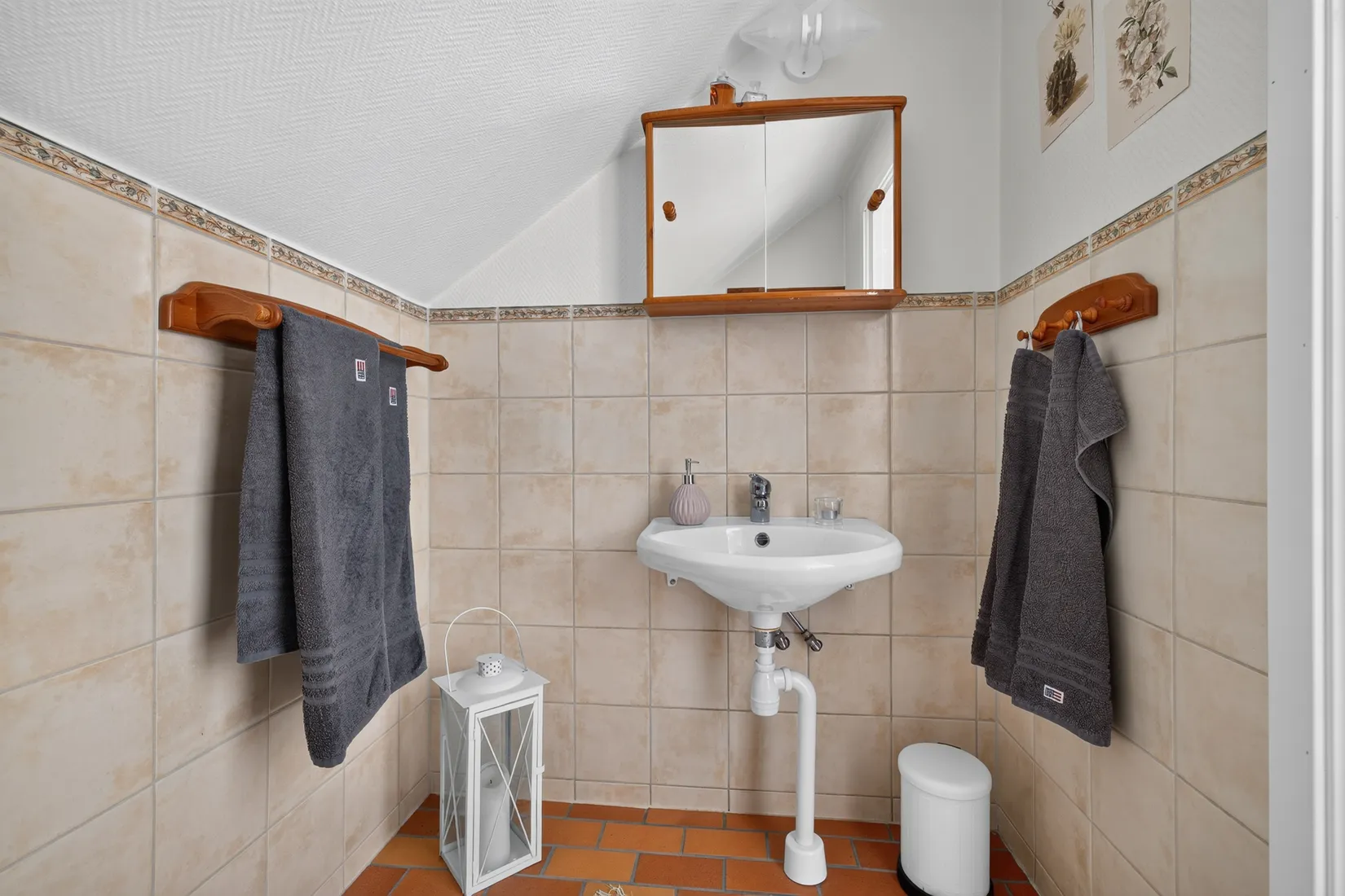 Villa, Bondgårdsgatan 16M, Kumla Centralt, Kumla