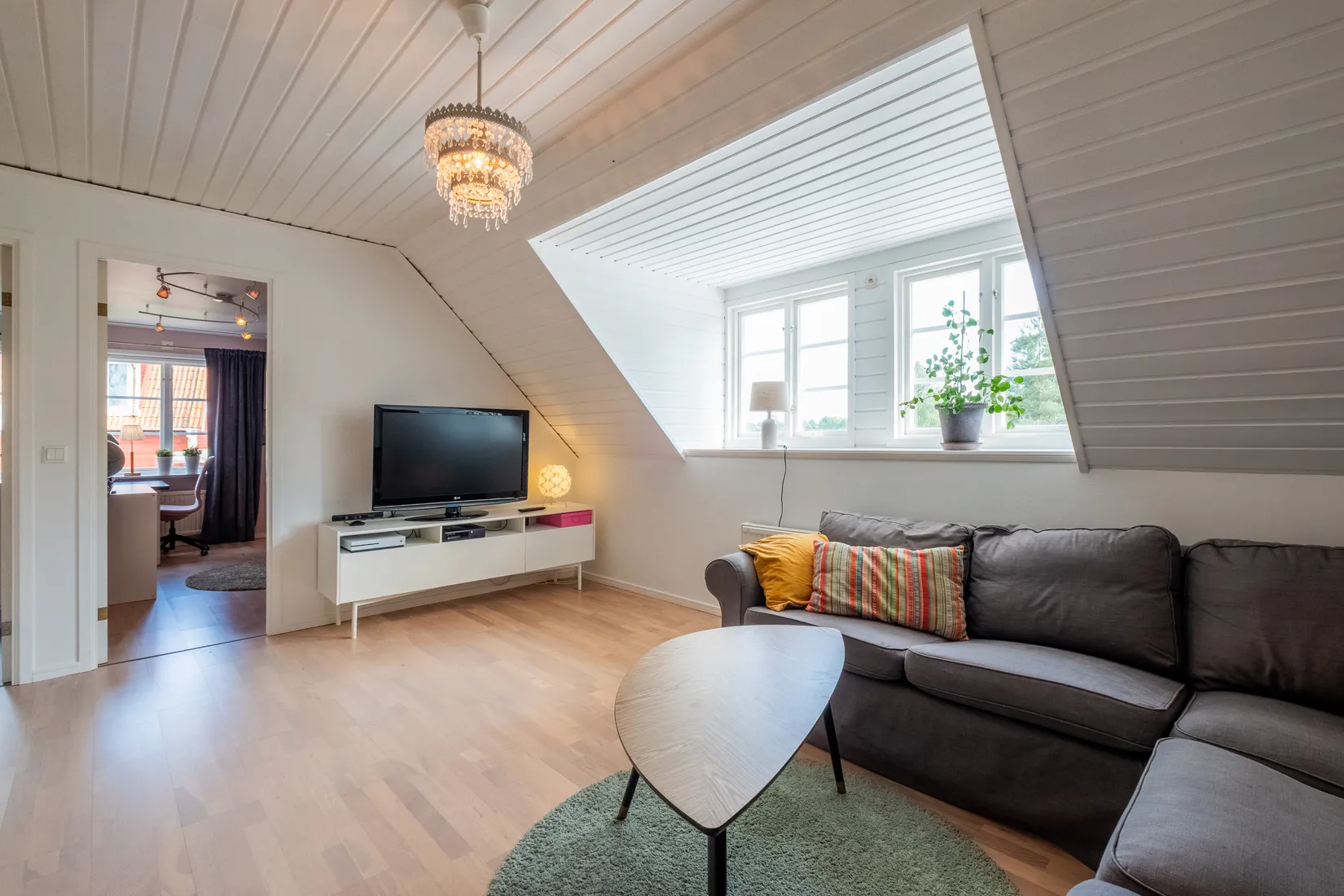 Villa, Skogalundsvägen 4, Ärla, Eskilstuna