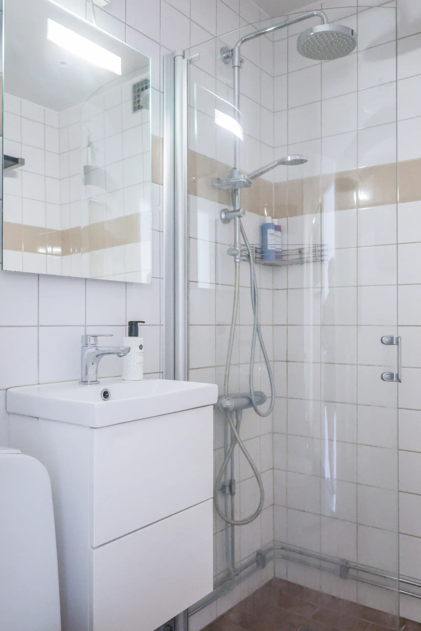 Bostadsrätt, Tvärvägen 13, Vallentuna Centrum, Vallentuna