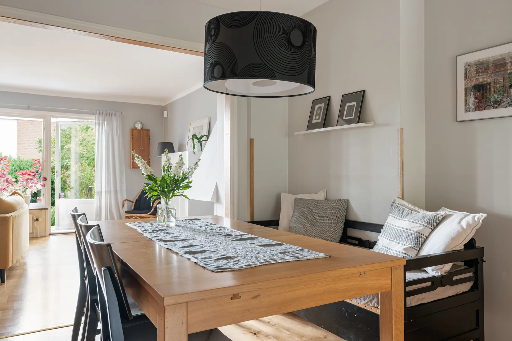 Radhus, Dalvägen 31, Segeltorp, Huddinge