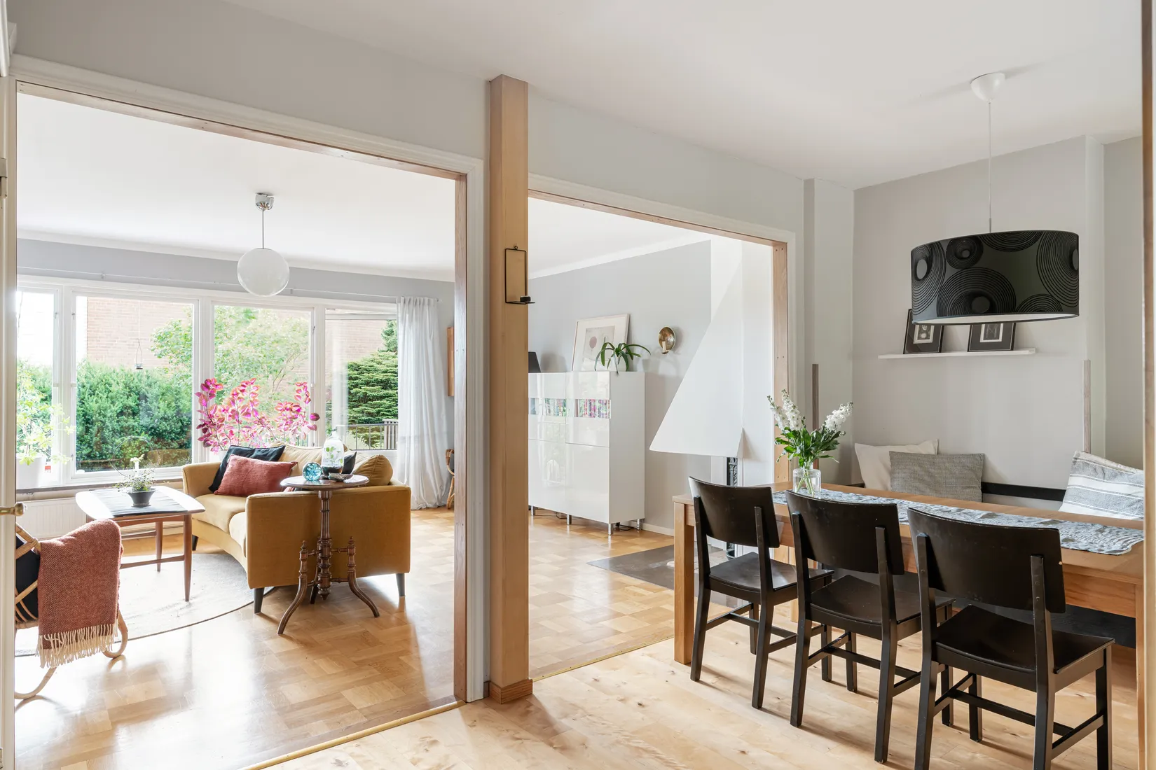 Radhus, Dalvägen 31, Segeltorp, Huddinge