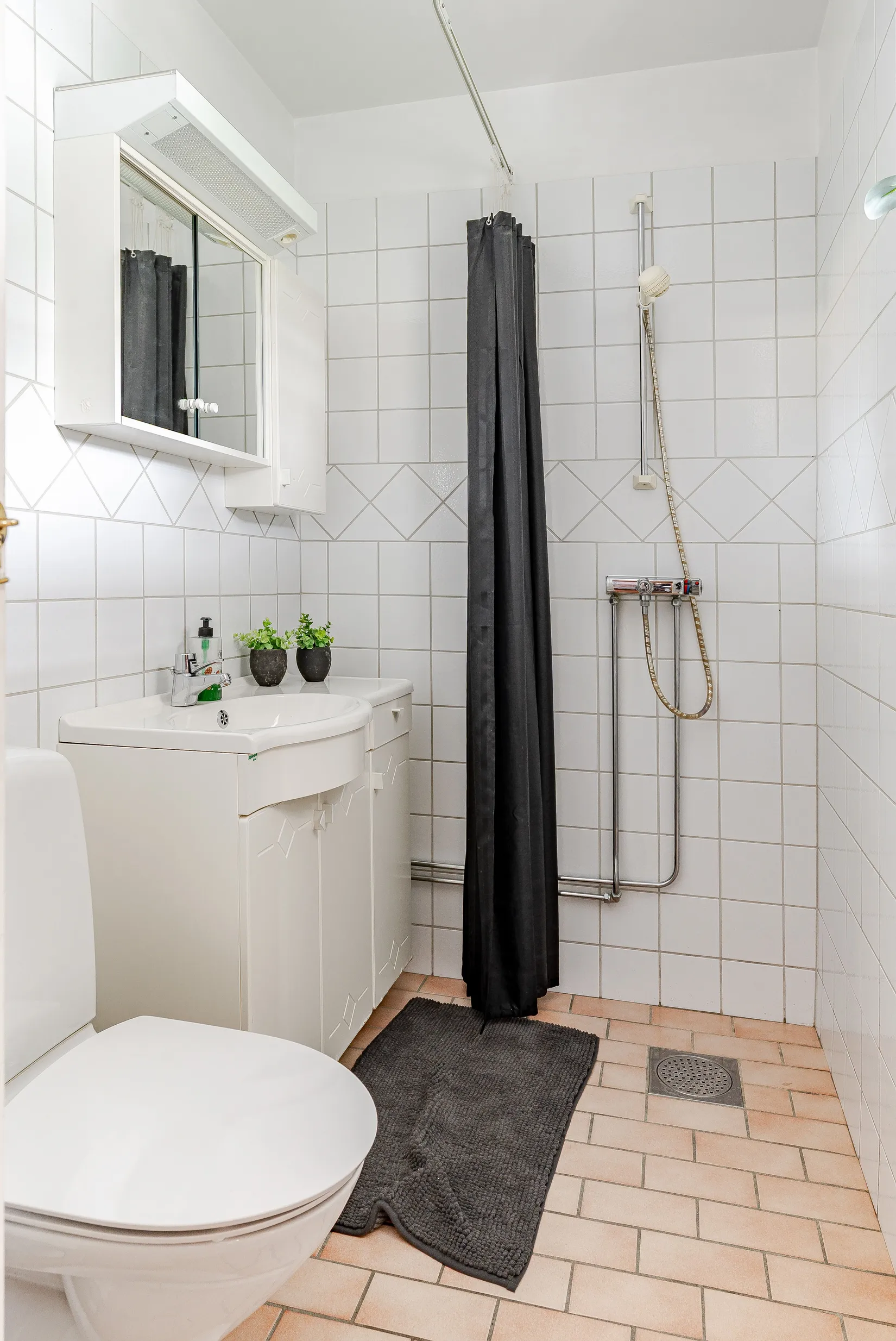 Villa, Odlarvägen 9, Blomängen, Östersund