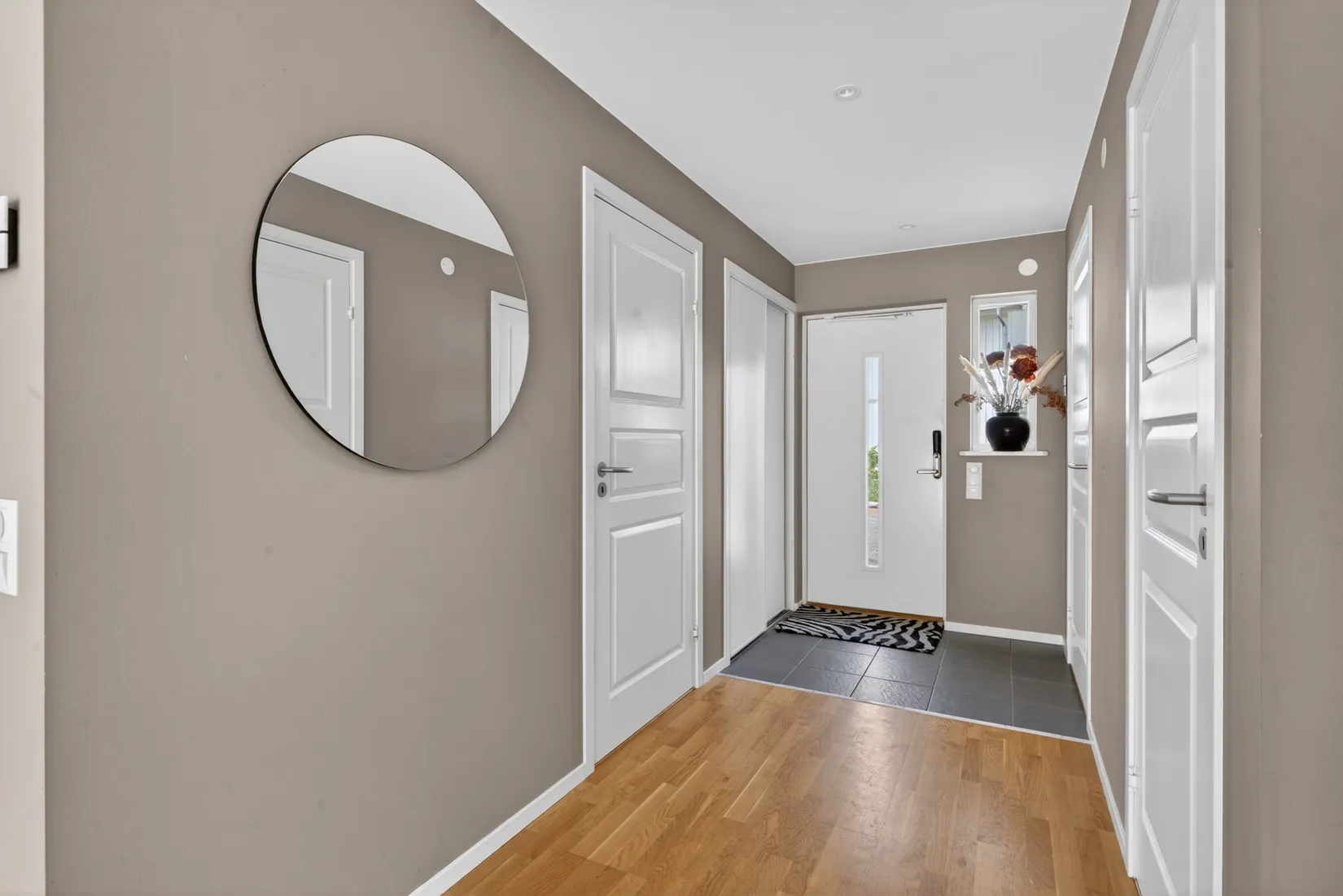 Radhus, Ulmekärrsgården 21, Grebbestad, Tanum