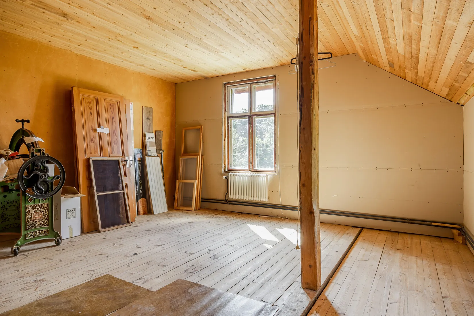 Gård/Skog, Krattevägen 3, Hofors
