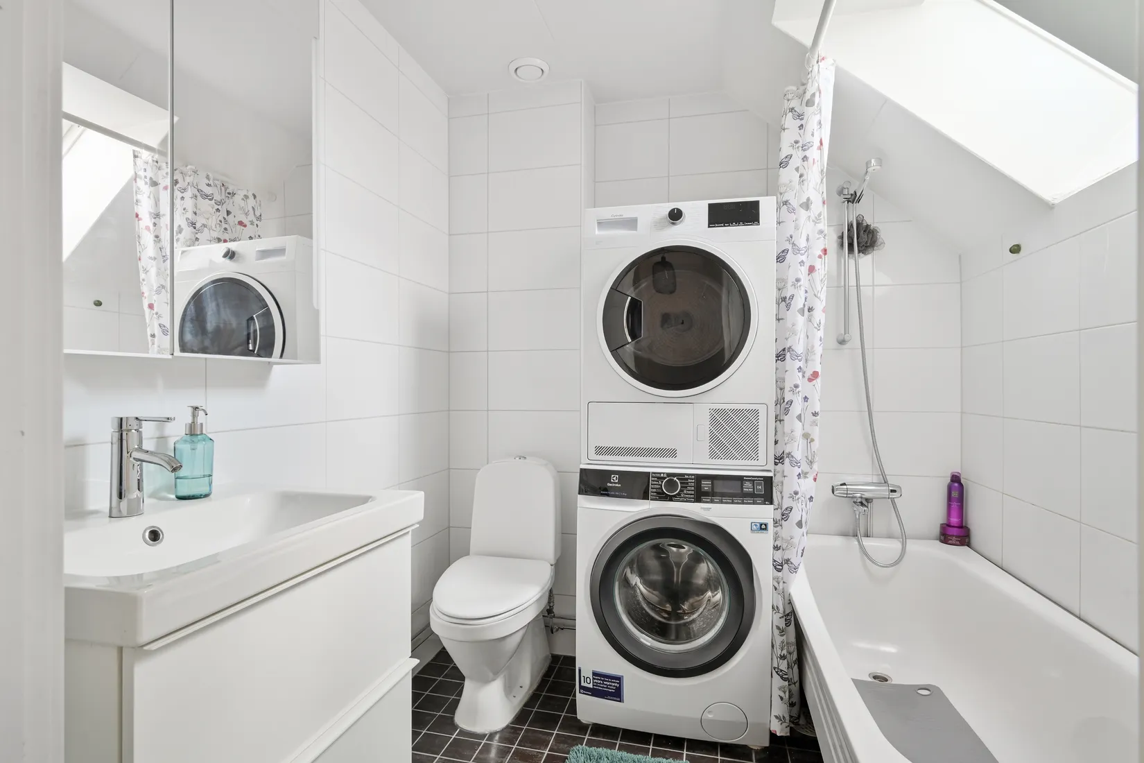 Bostadsrätt, Radhus, Vintervägen 74, Bollstanäs, Upplands Väsby