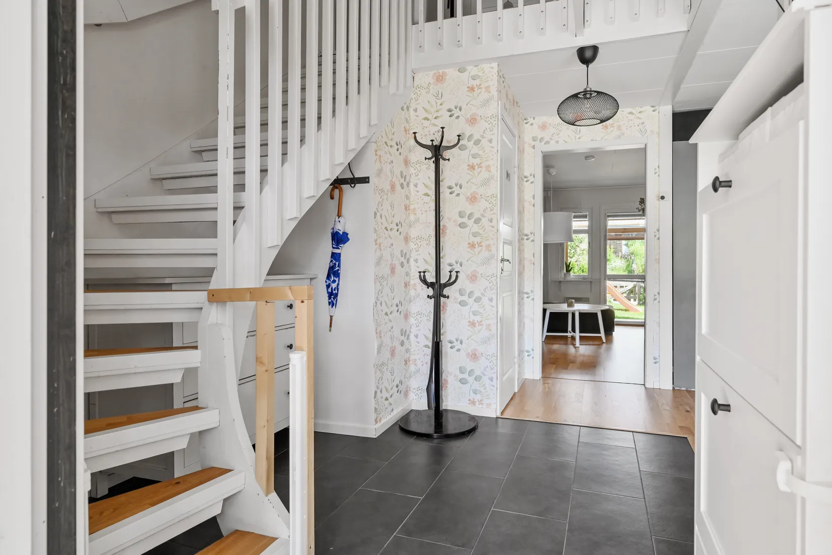 Bostadsrätt, Radhus, Vintervägen 74, Bollstanäs, Upplands Väsby