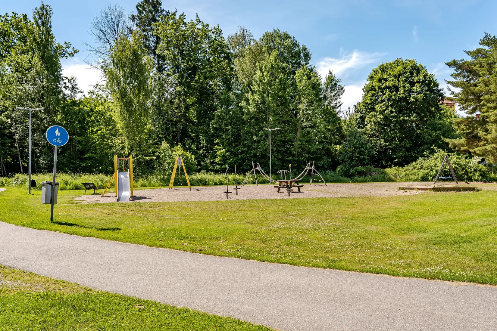 Villa, Ängsvägen 5, Mellösa, Flen