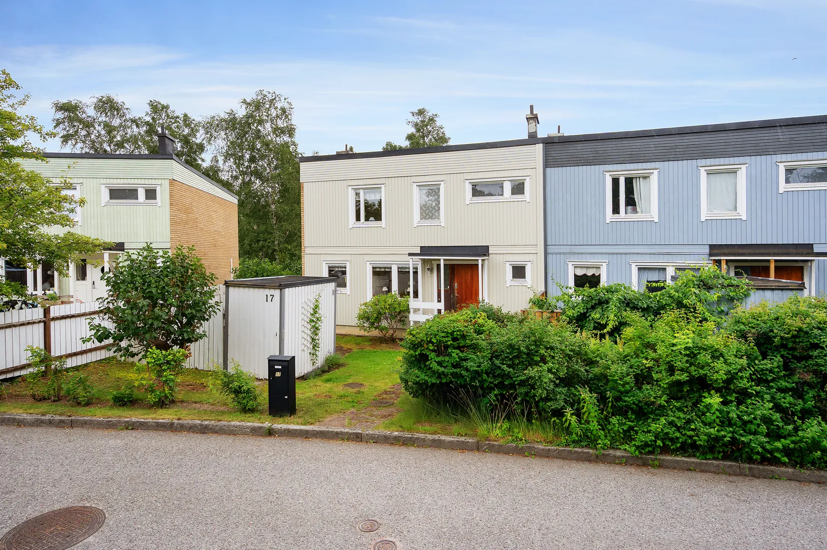 Radhus, Östergökssvängen 17, Nälsta, Stockholm