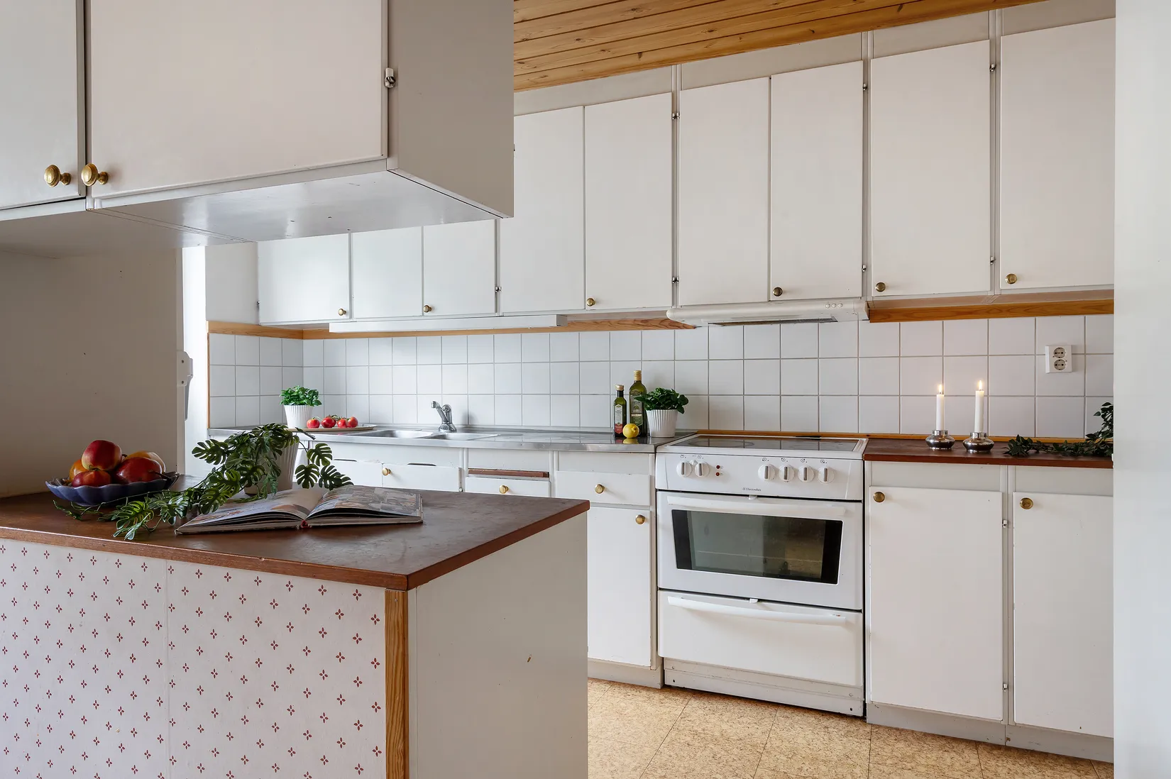 Radhus, Östergökssvängen 17, Nälsta, Stockholm